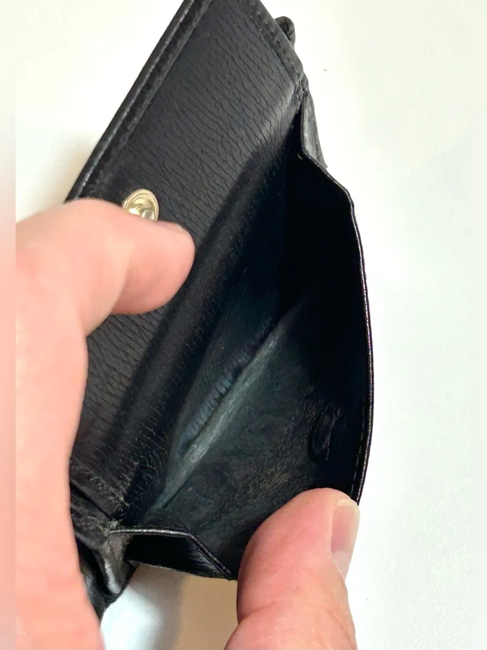 Gucci bifold wallet
